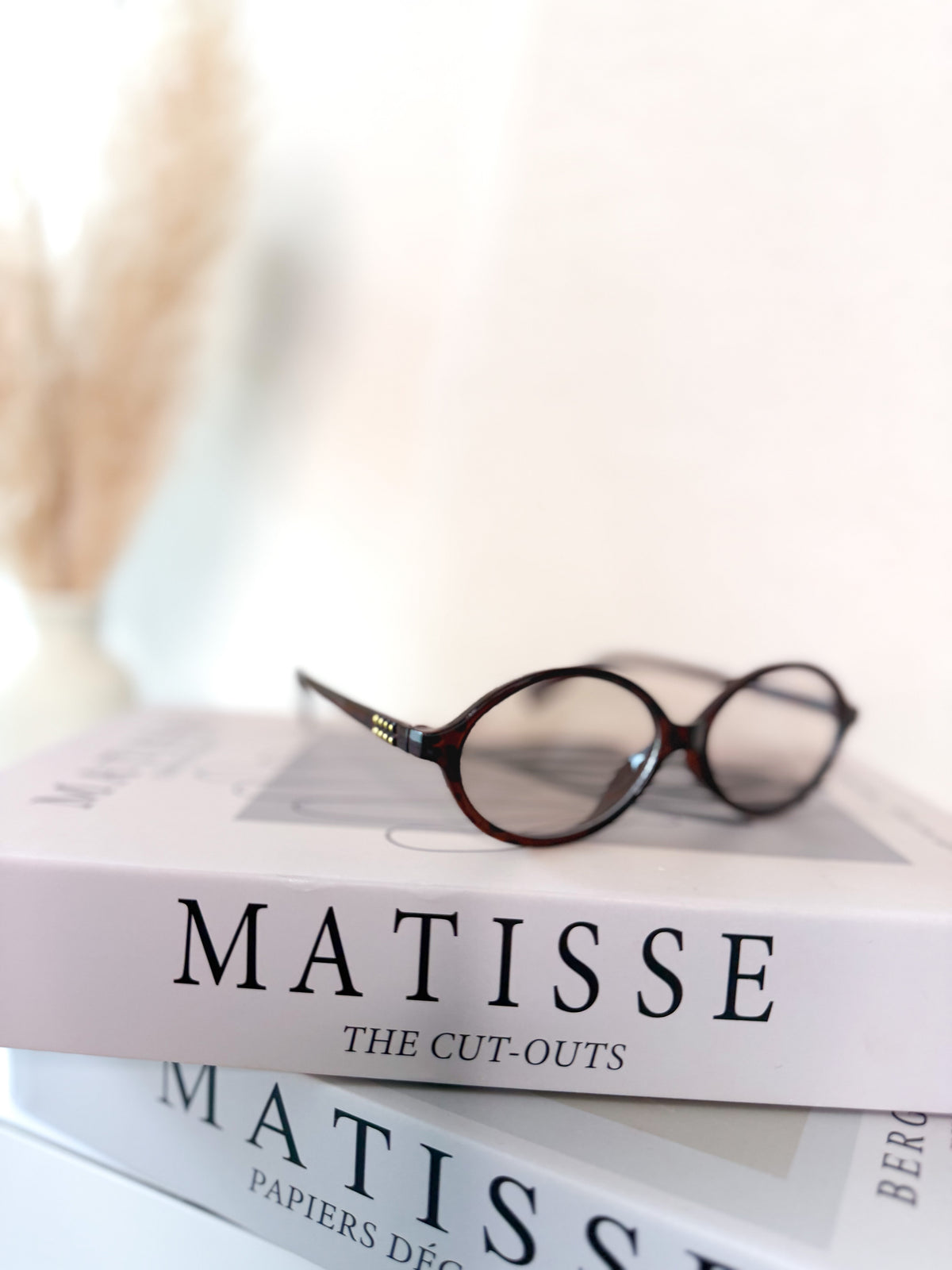 Gafas ovaladas marrón