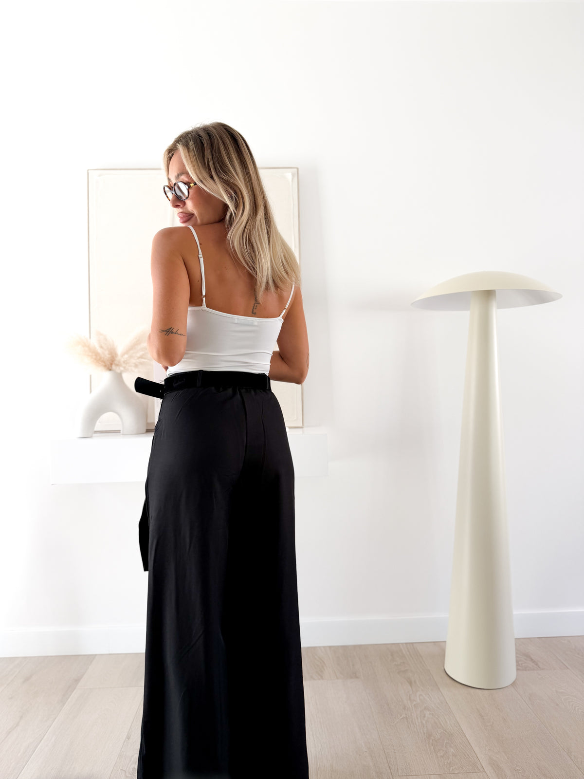 Pantalón pinza wide leg negro