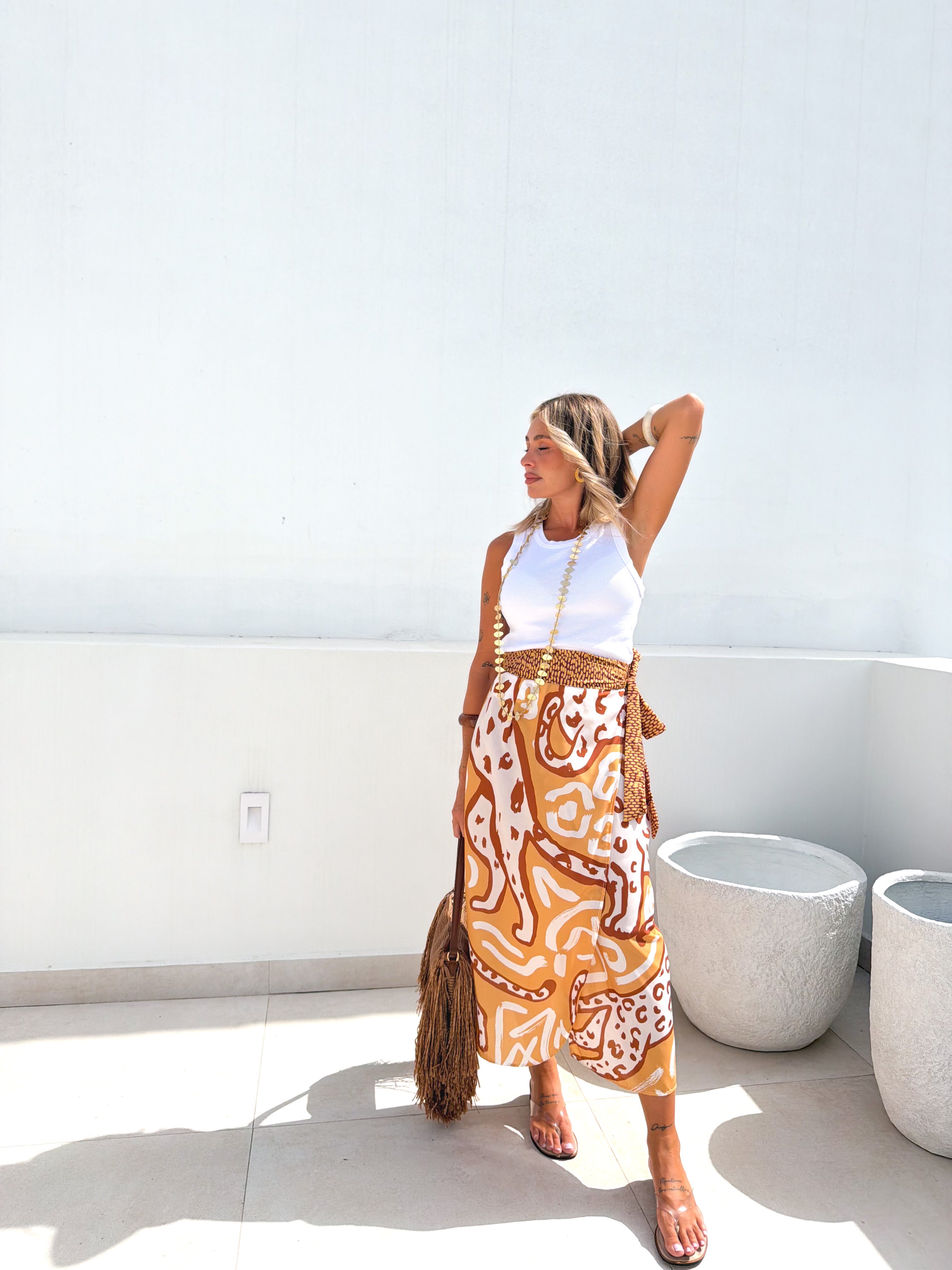 Falda pareo estampada camel