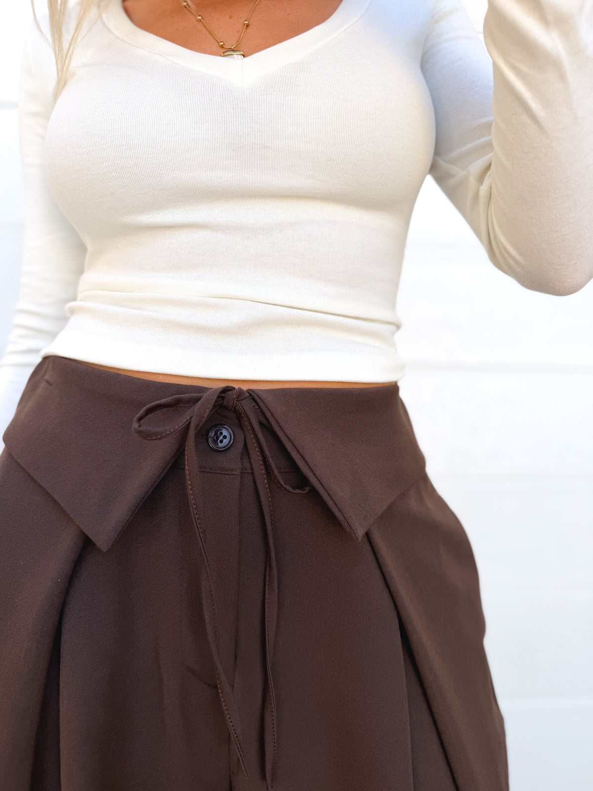 Pantalón amplio cintura doble Marrón